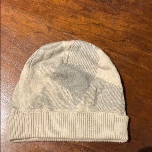 Burberry baby hat